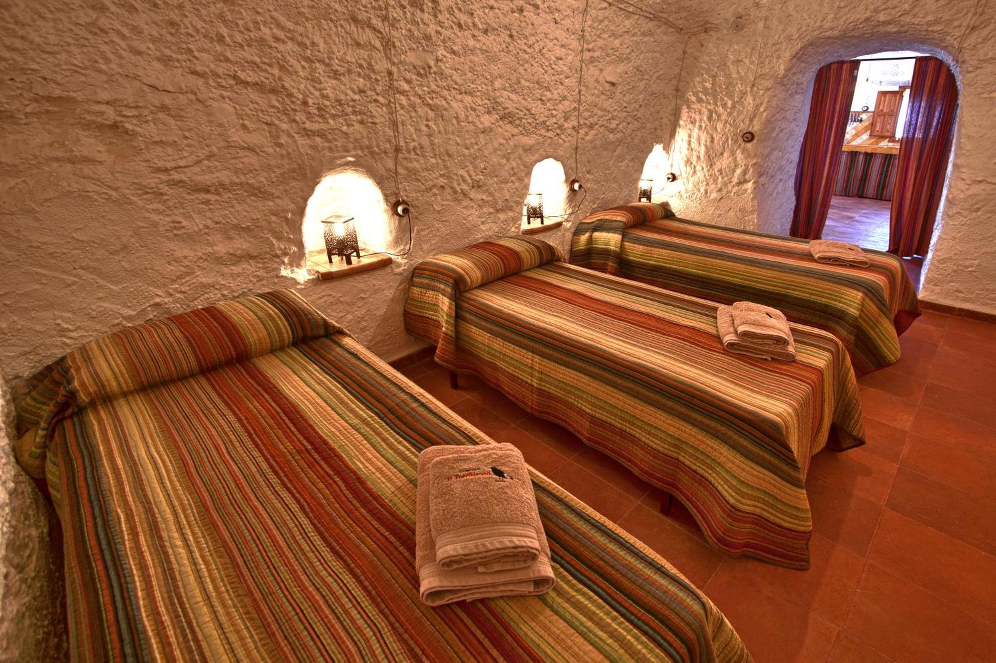 Cuevas El Torriblanco Guest House Gorafe Luaran gambar