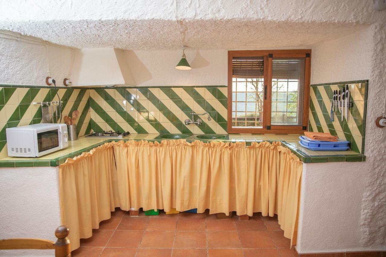 Cuevas El Torriblanco Guest House Gorafe Luaran gambar